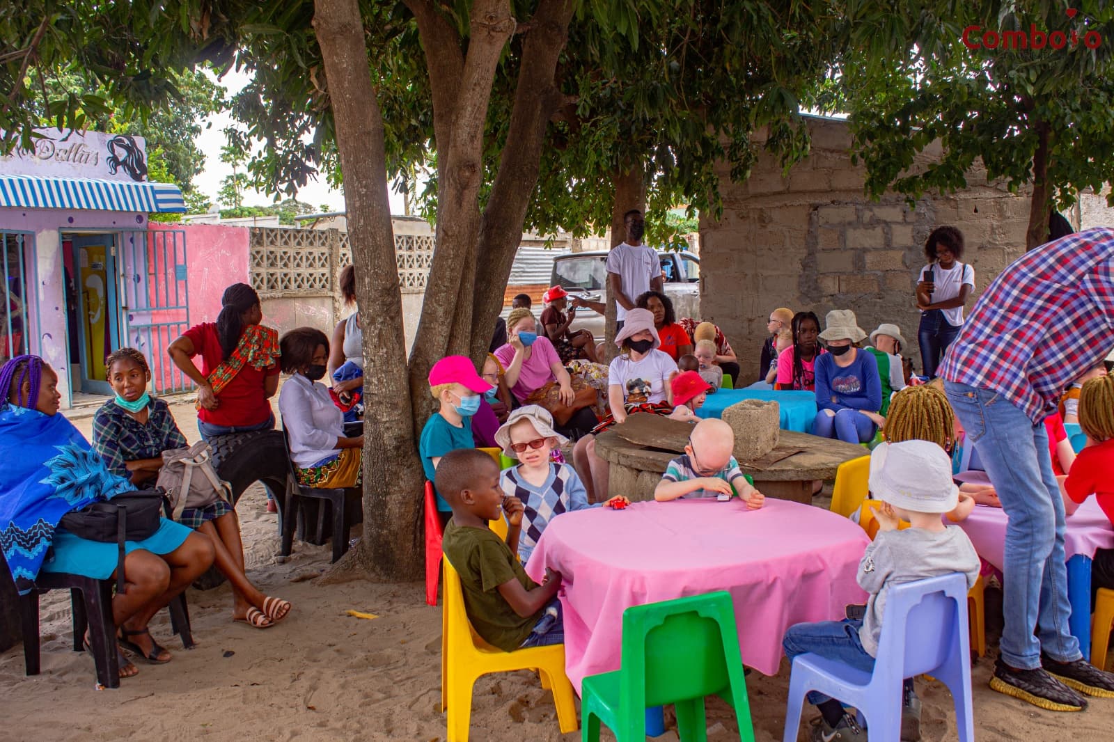 Natal Solidário com as Crianças Albinas - Imagem 1